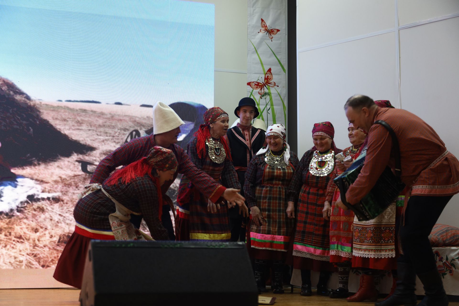 Семья Никитиных заняла первое место в зональном туре фестиваля родословной