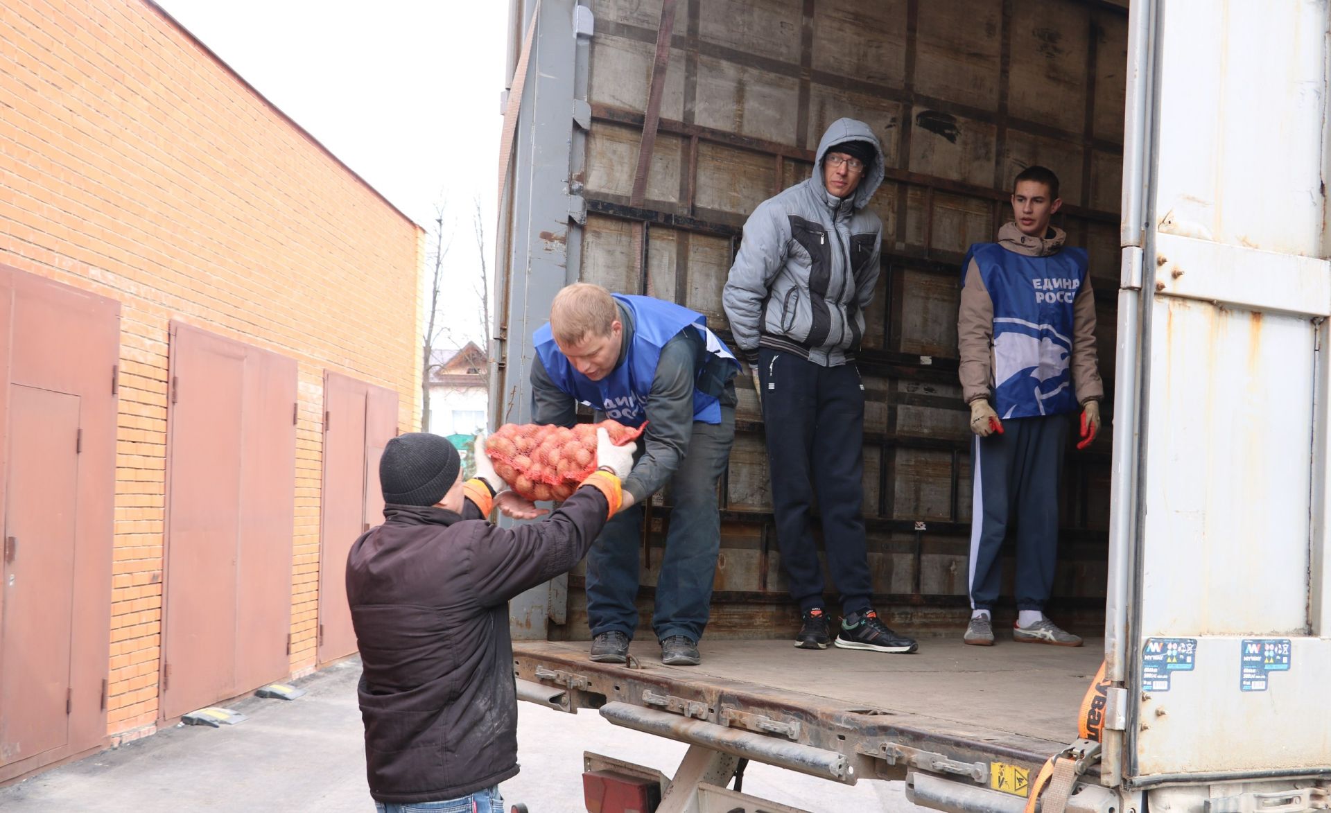 Из Мамадыша отправили гуманитарную помощь в ЛНР