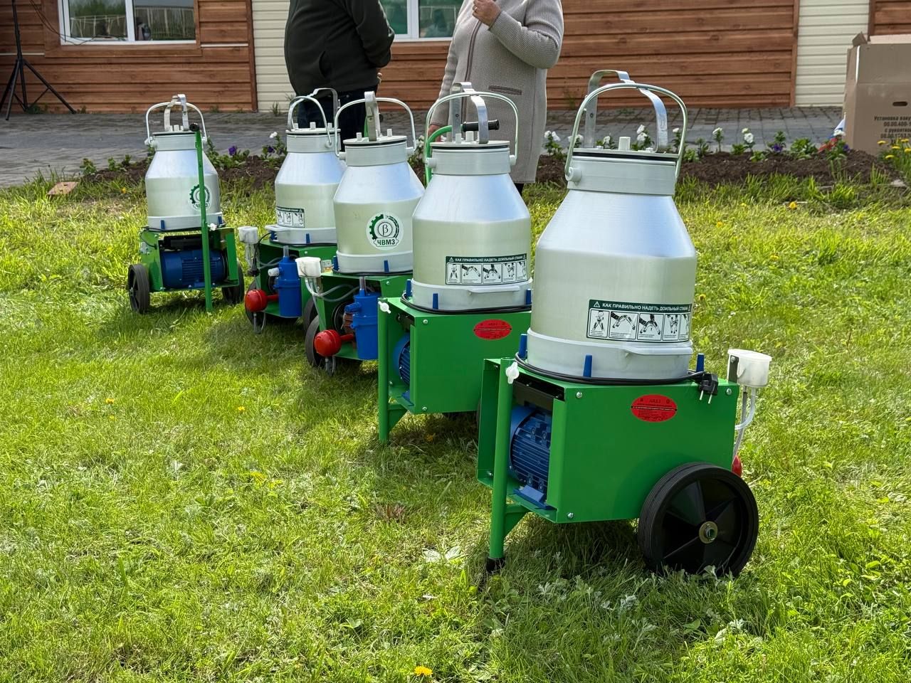 Мамадышские фермеры получили доильные аппараты по новой программе поддержки