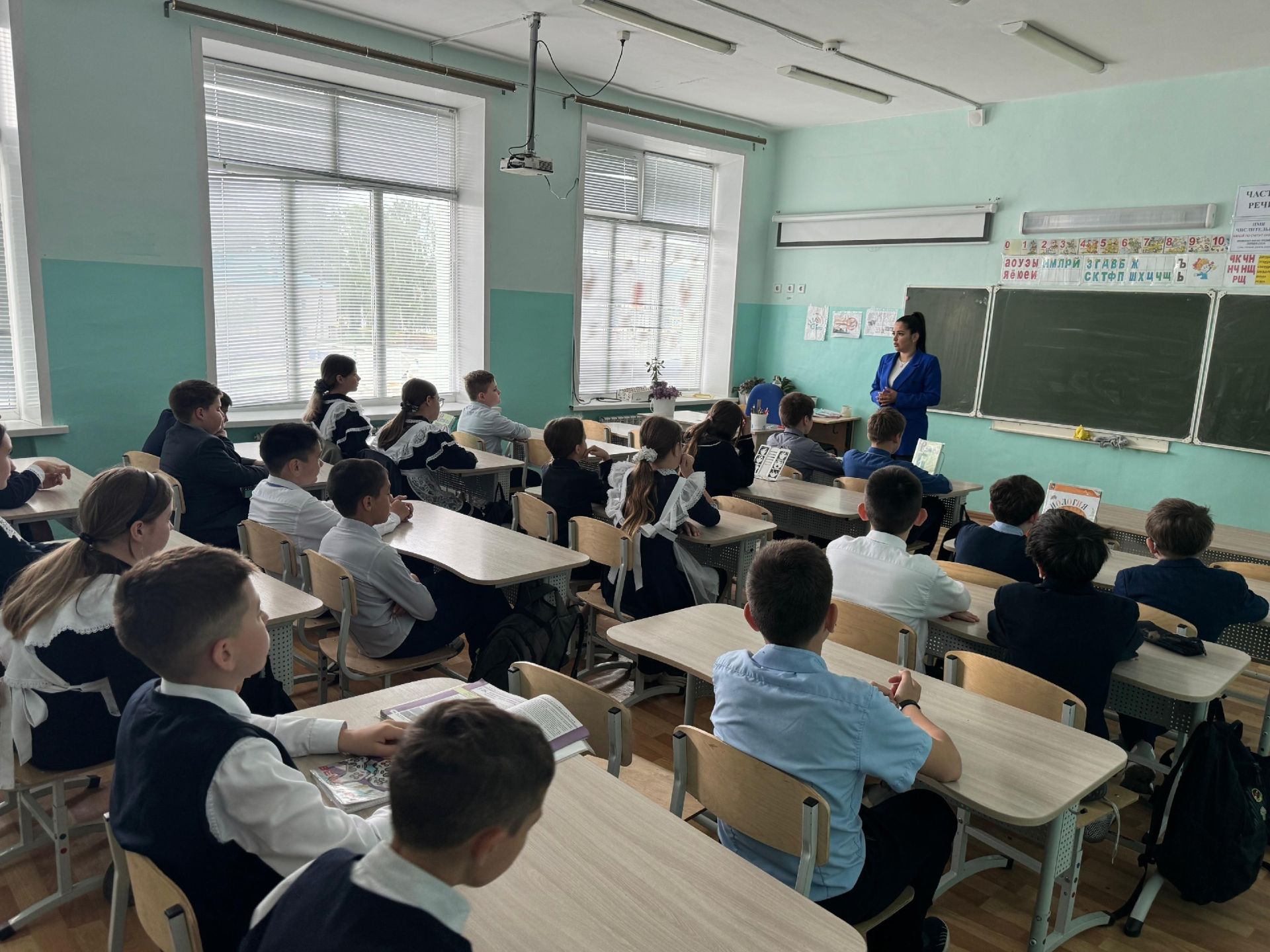 Школьникам напомнили о безопасности на дорогах