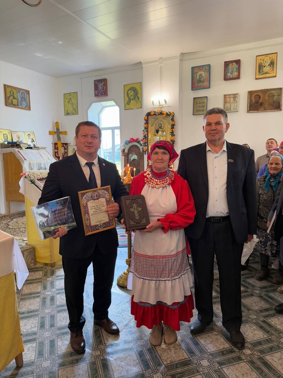 В Никифорово состоялся крестный ход и молебен на кряшенском языке