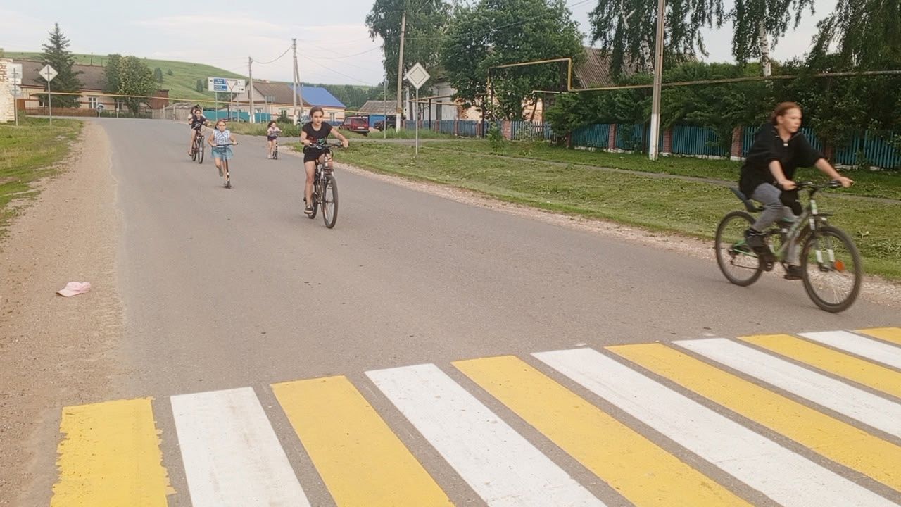В Тавельском СДК прошла беседа по ПДД для детей