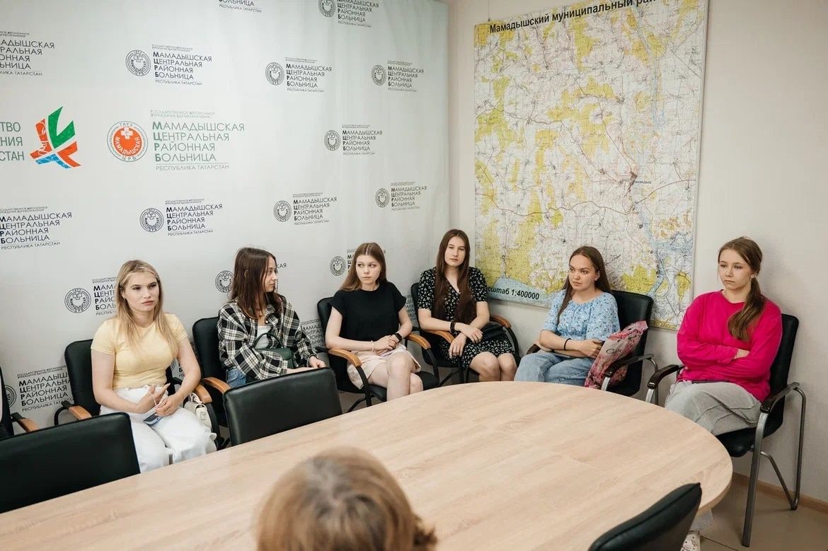 В Мамадышской ЦРБ прошла встреча с будущими медработниками