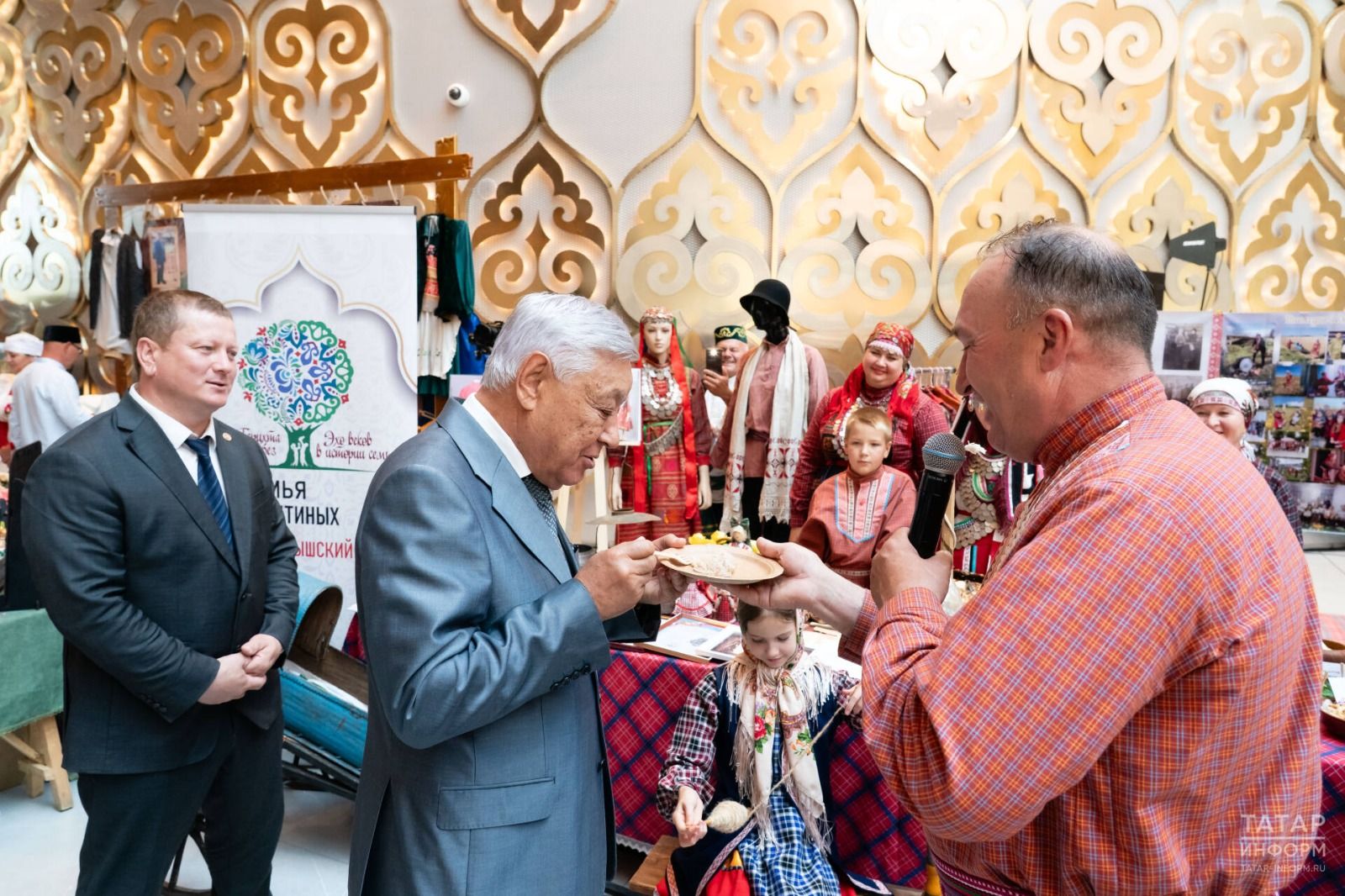 Семья Никитиных блеснула на фестивале «Эхо веков в истории семьи»
