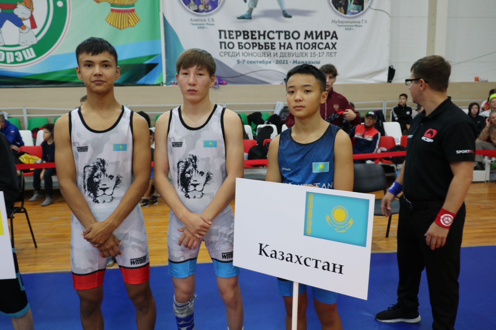 В Нижней Ошме стартовал XIII Всероссийский турнир дружбы по вольной борьбе