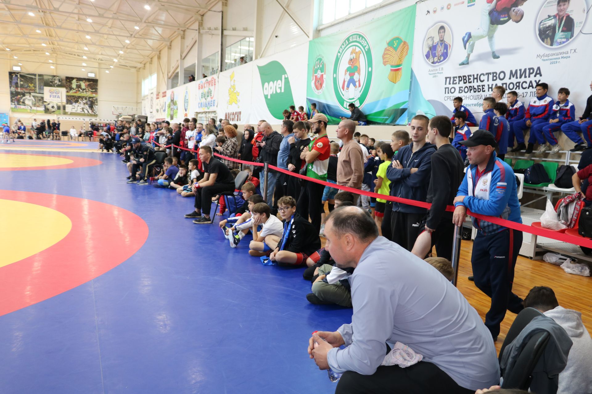 В Нижней Ошме стартовал XIII Всероссийский турнир дружбы по вольной борьбе