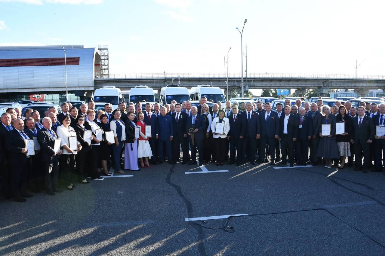 Мамадышский район получил новые автомобили за победу в конкурсе