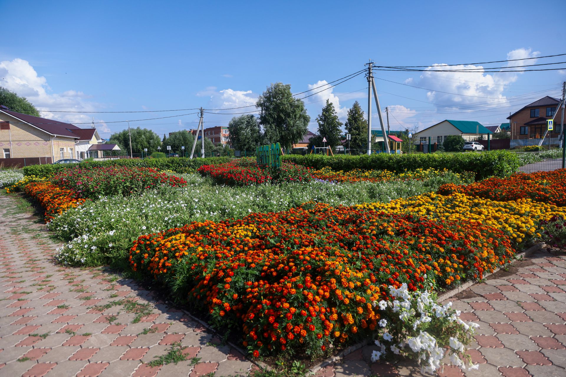 Цветочный гран-при в Мамадыше получила Красногорская школа