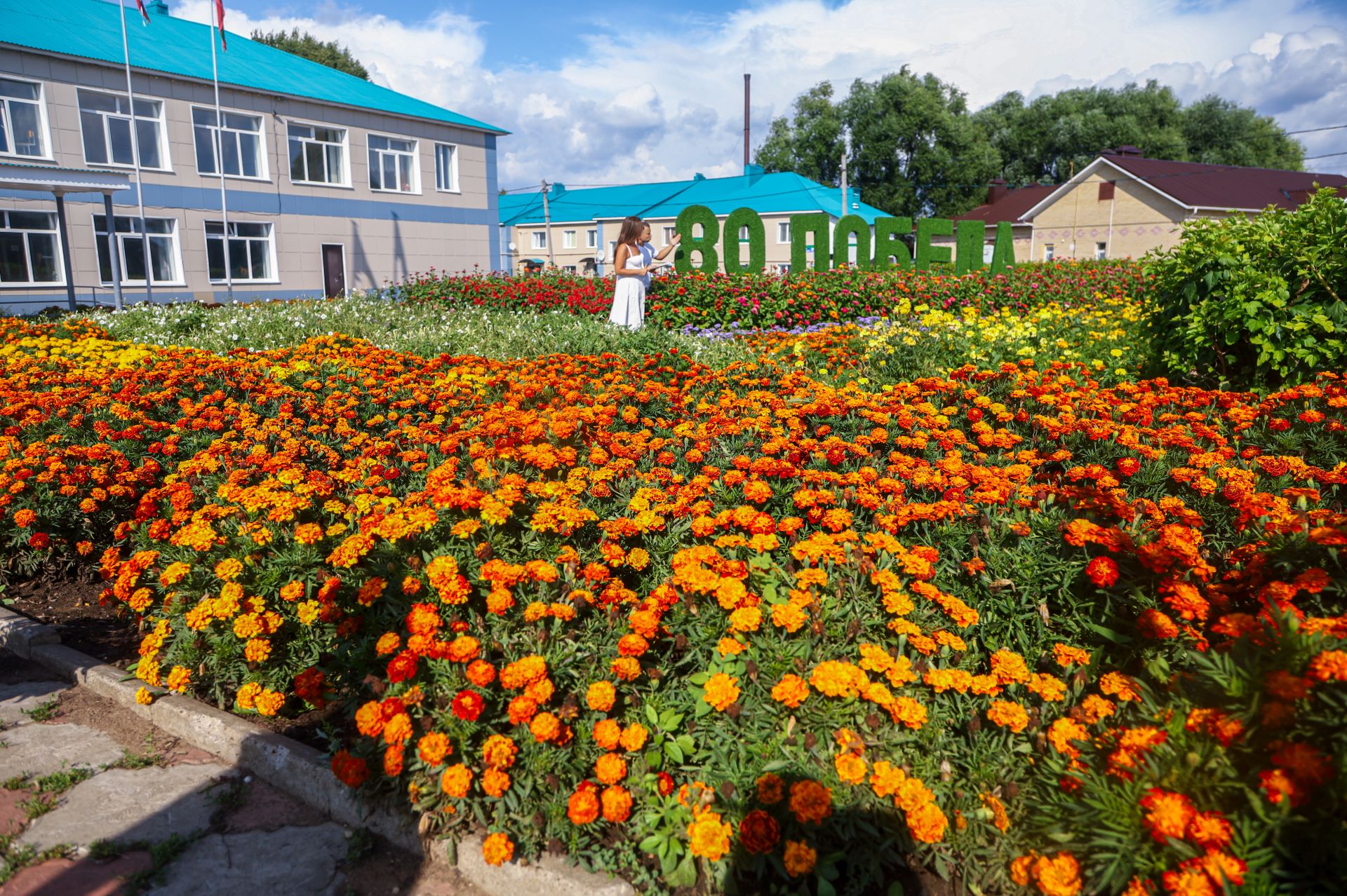 Цветочный гран-при в Мамадыше получила Красногорская школа