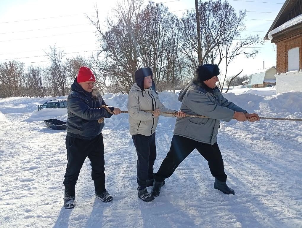 Чаксинская Масленица: блинопечка, чучело и солнечный заряд на весь год