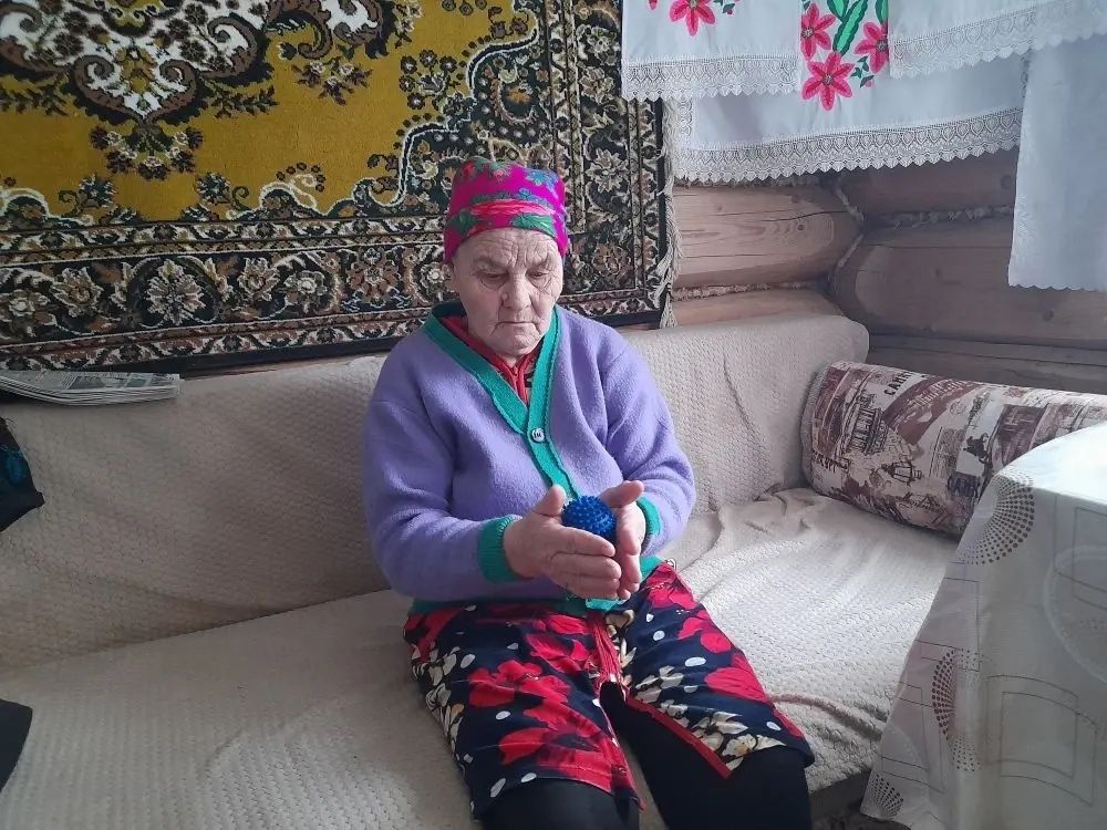 Специалисты «Заботы» помогают вернуть пожилым самостоятельность в быту