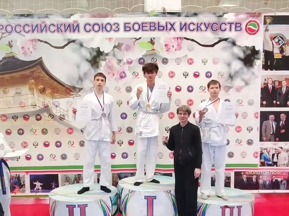 Более 20 наград завоевали мамадышцы на Чемпионате Татарстана по Кобудо