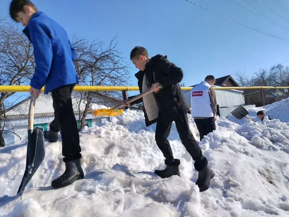 Юные волонтёры из Таканыша помогли семье погибшего героя