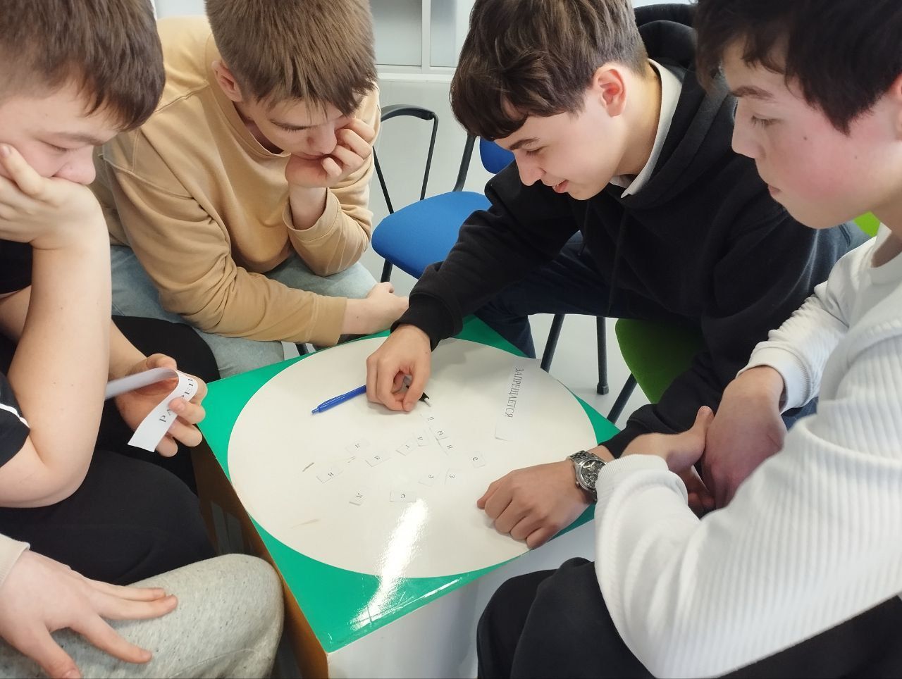 В Мамадыше школьники сразились в деловой игре на знание ПДД