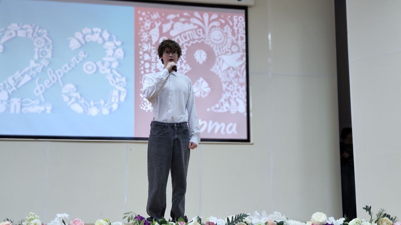 В политехническом колледже Мамадыша поздравили защитников и женщин