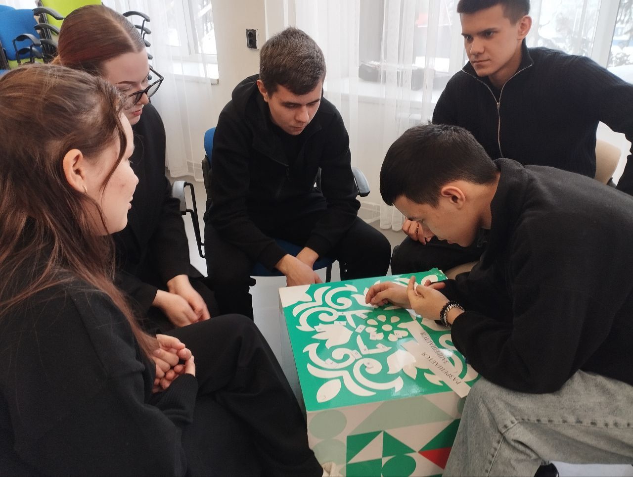 В Мамадыше школьники сразились в деловой игре на знание ПДД