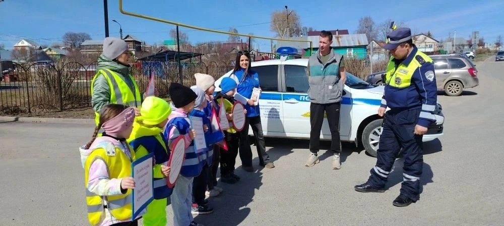 В Мамадыше юные инспекторы напомнили водителям о дорожных знаках