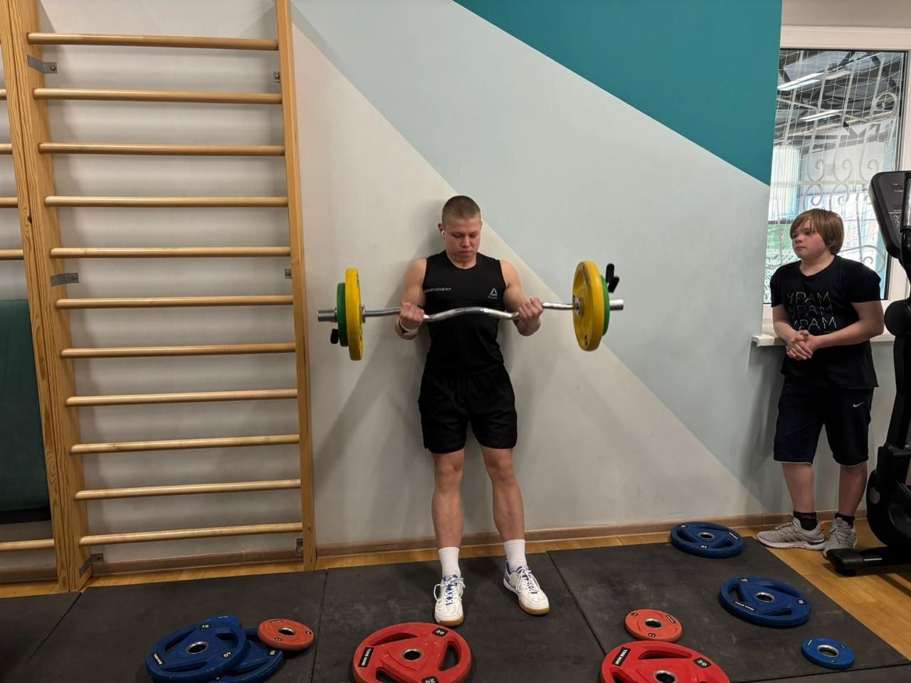 В Мамадыше прошел турнир по подъему штанги на бицепс