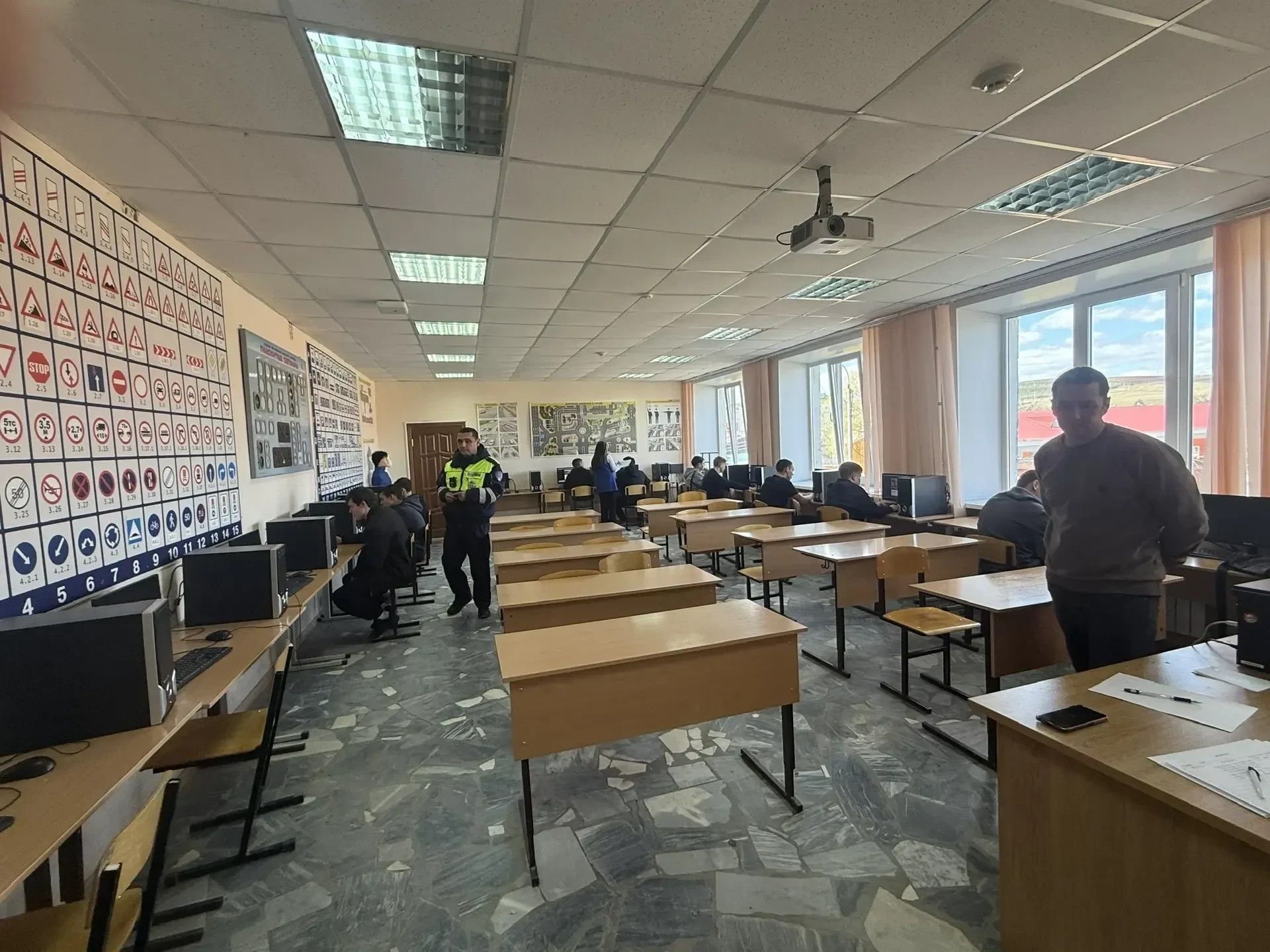 В Мамадышском районе юноши поборолись за победу в конкурсе по автомногоборью