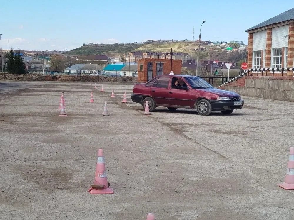 В Мамадышском районе юноши поборолись за победу в конкурсе по автомногоборью