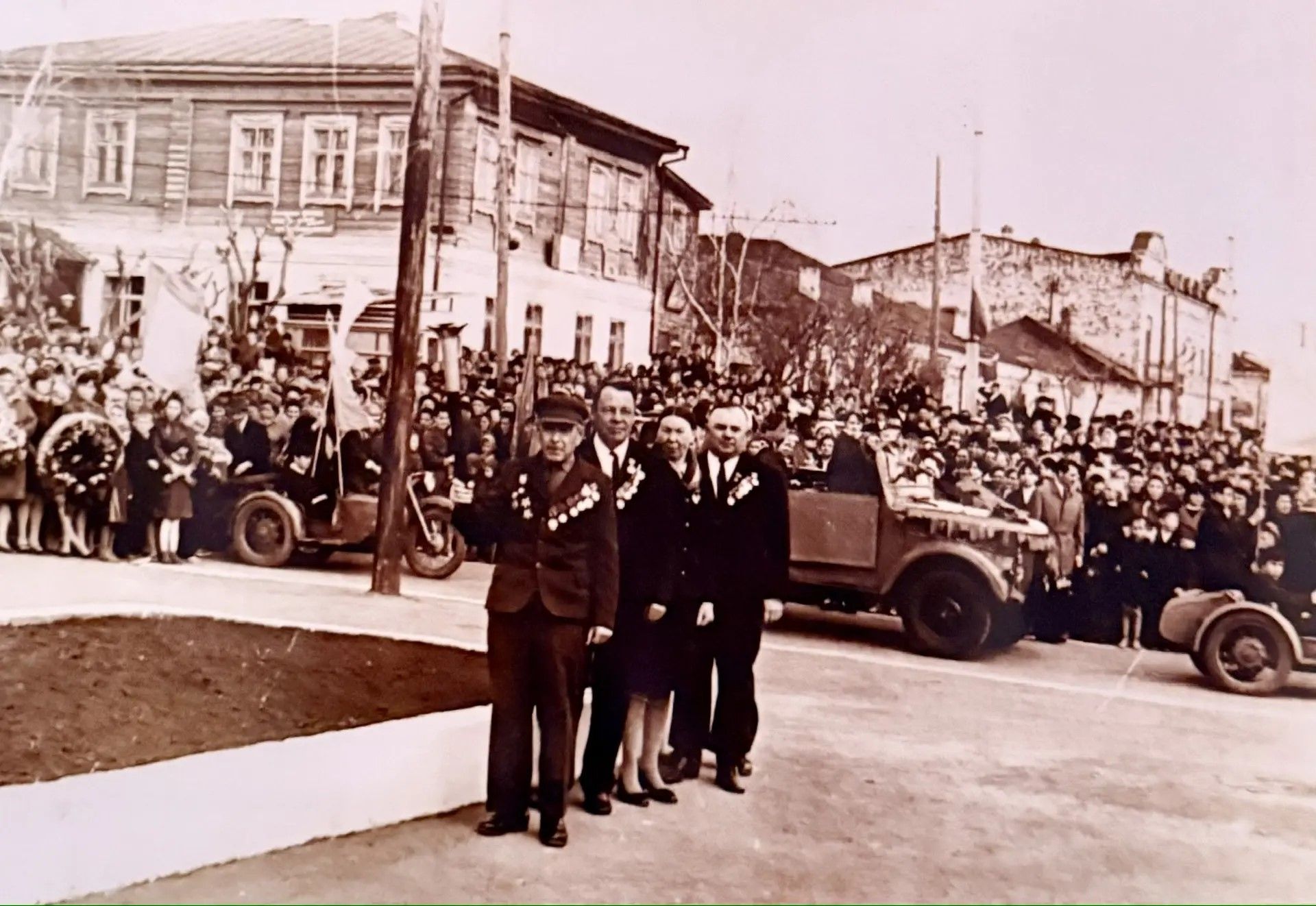 Как зажигали Вечный огонь в Мамадыше: уникальные фото 1970 года