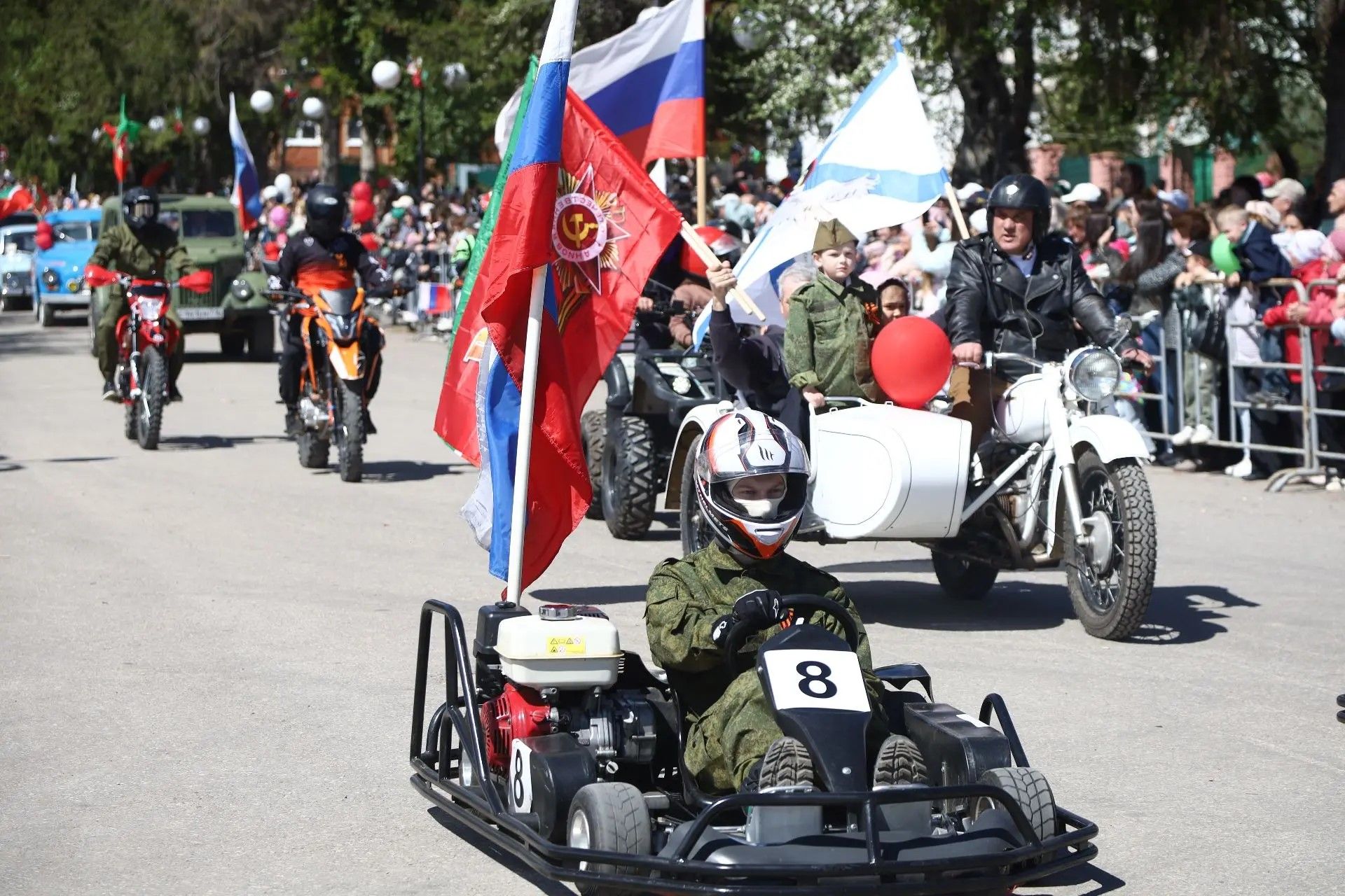 В Мамадыше прошёл парад Подбеды