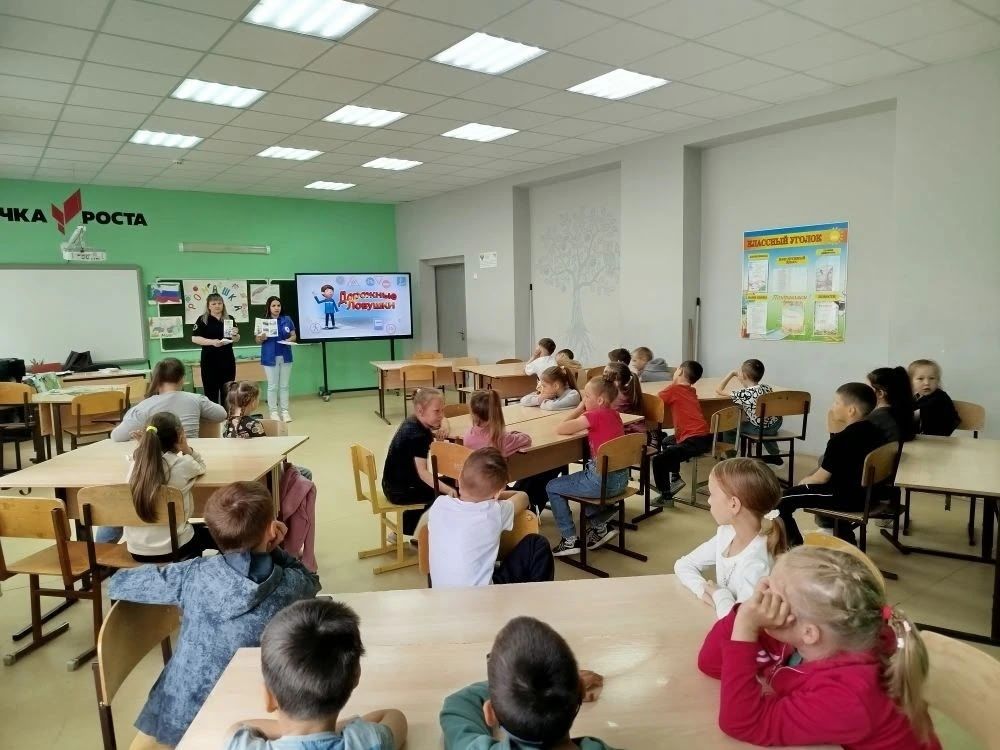 В Мамадыше автоинспекторы провели для детей «Дорожную Азбуку»