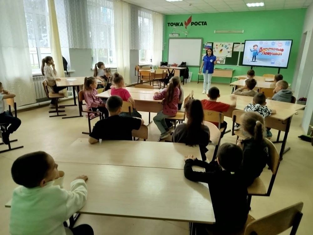 В Мамадыше автоинспекторы провели для детей «Дорожную Азбуку»
