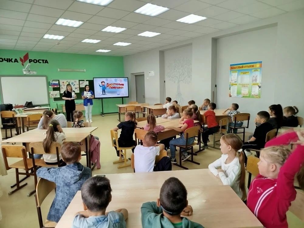 В Мамадыше автоинспекторы провели для детей «Дорожную Азбуку»
