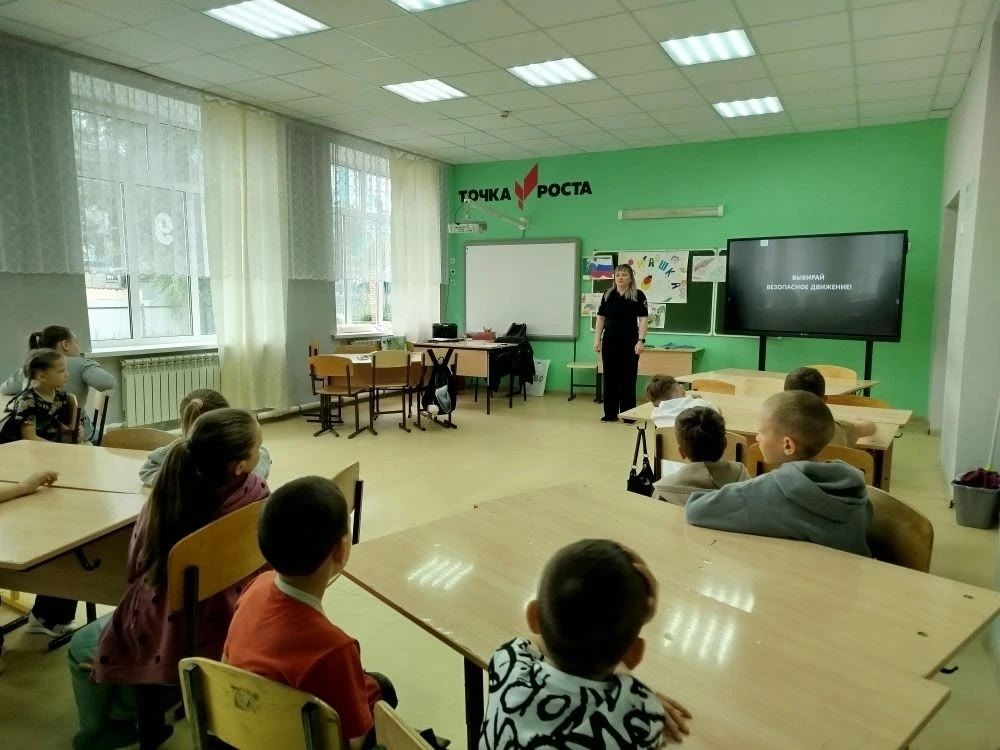 В Мамадыше автоинспекторы провели для детей «Дорожную Азбуку»