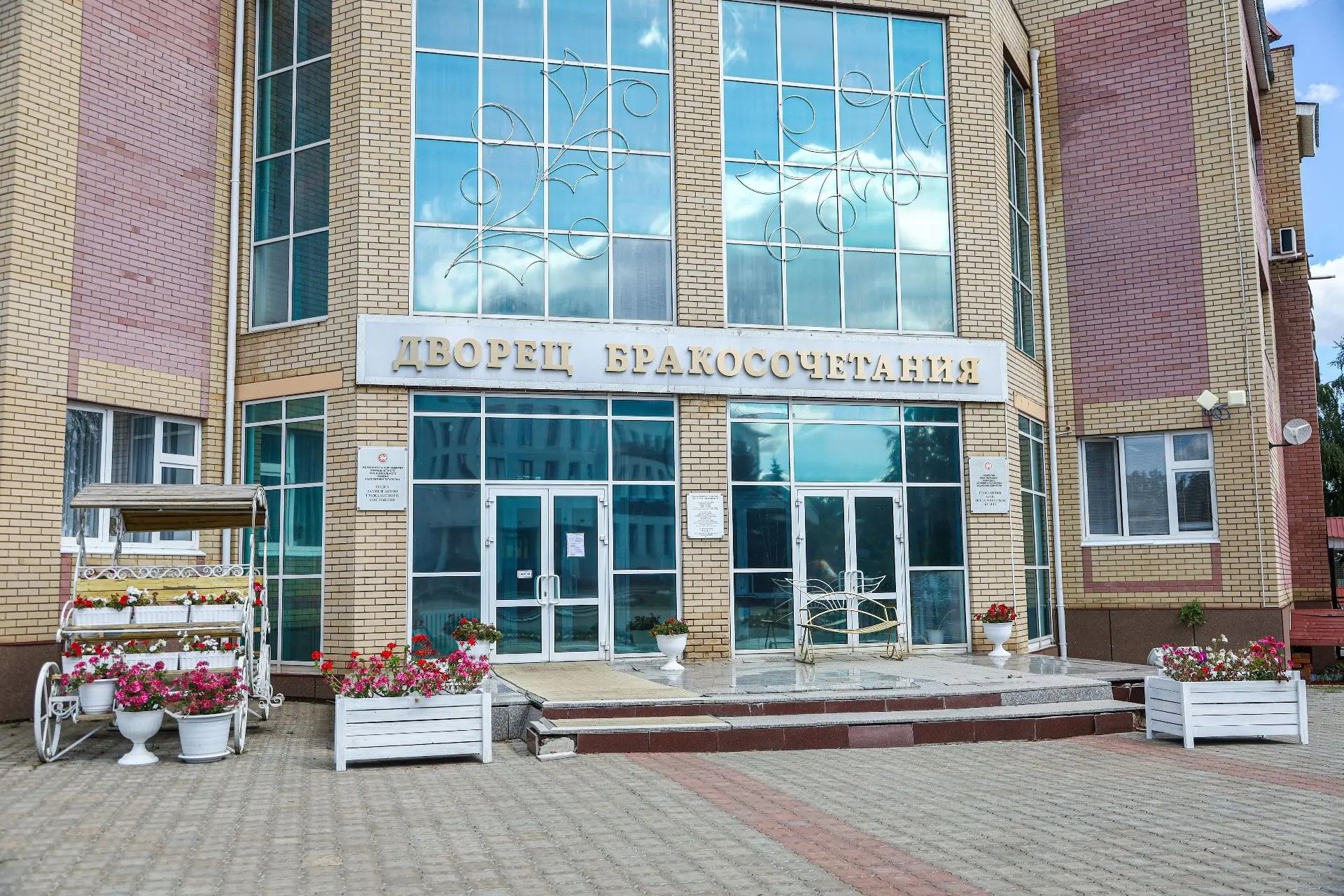 Конкурсная комиссия оценила цветочное оформление Мамадыша