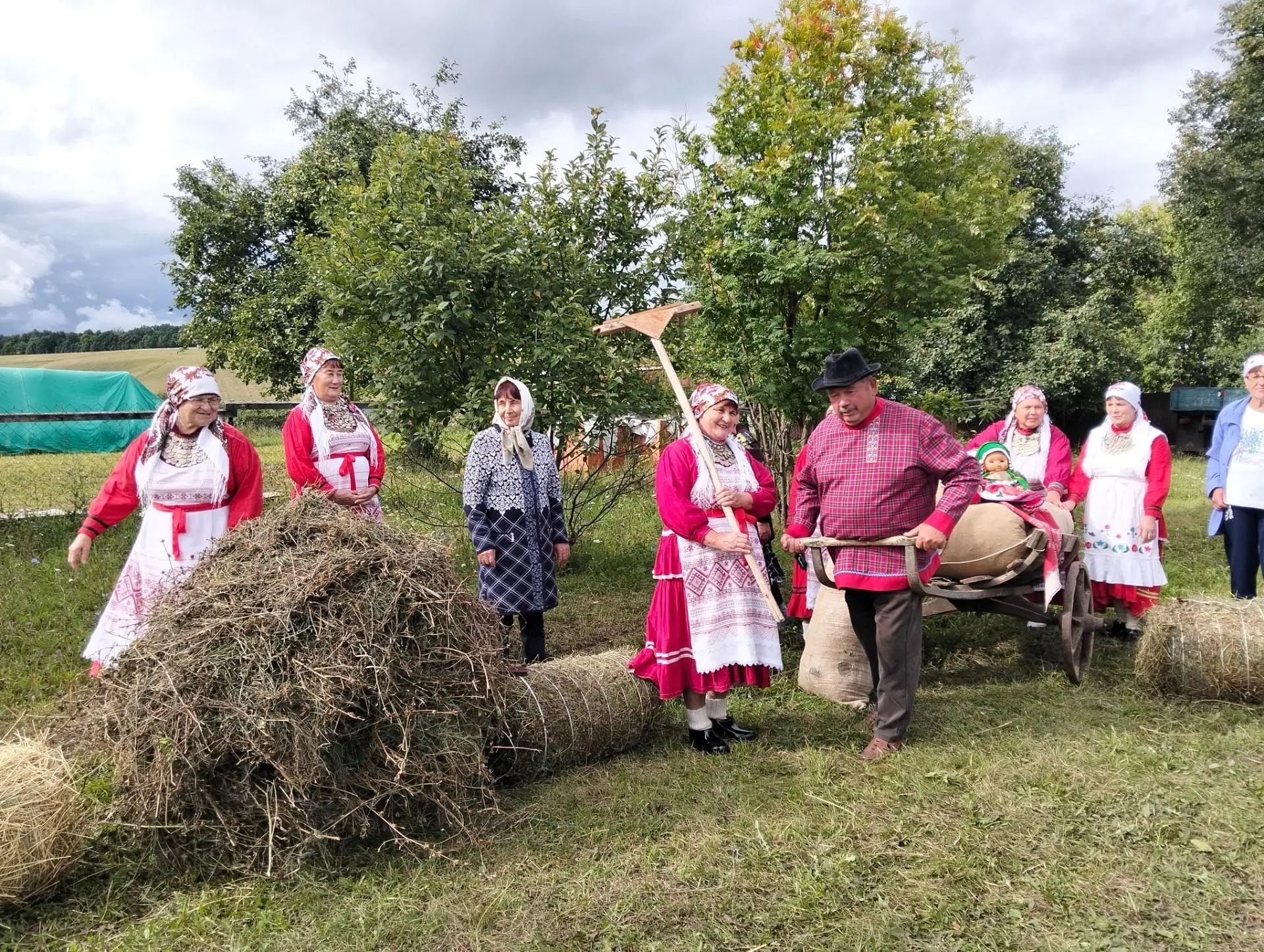 В Дюсьметьево отметили праздник «Три Спаса — три запаса»