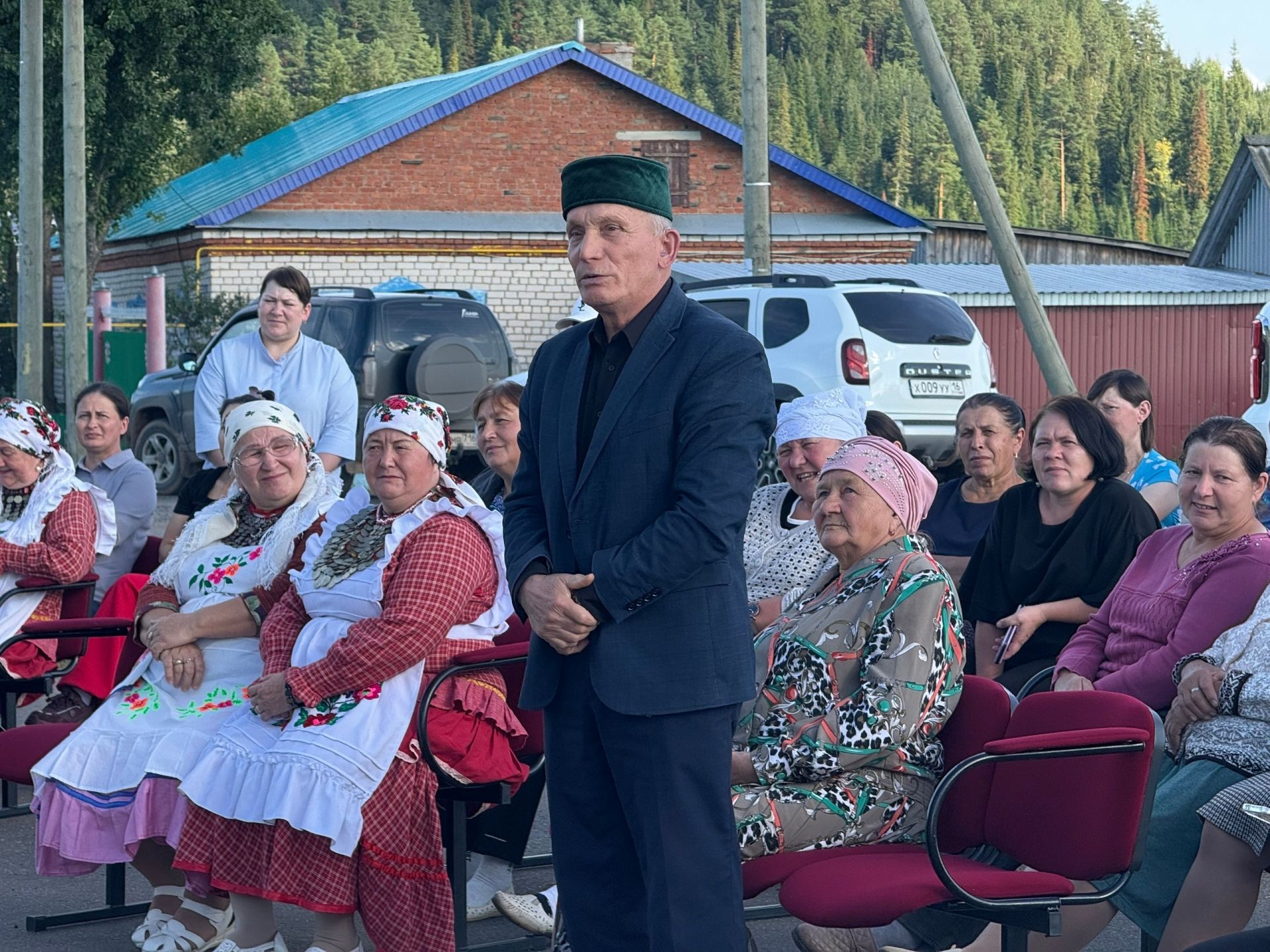 Вадим Никитин встретился с жителями Кляушского и Нижнешандерского поселений