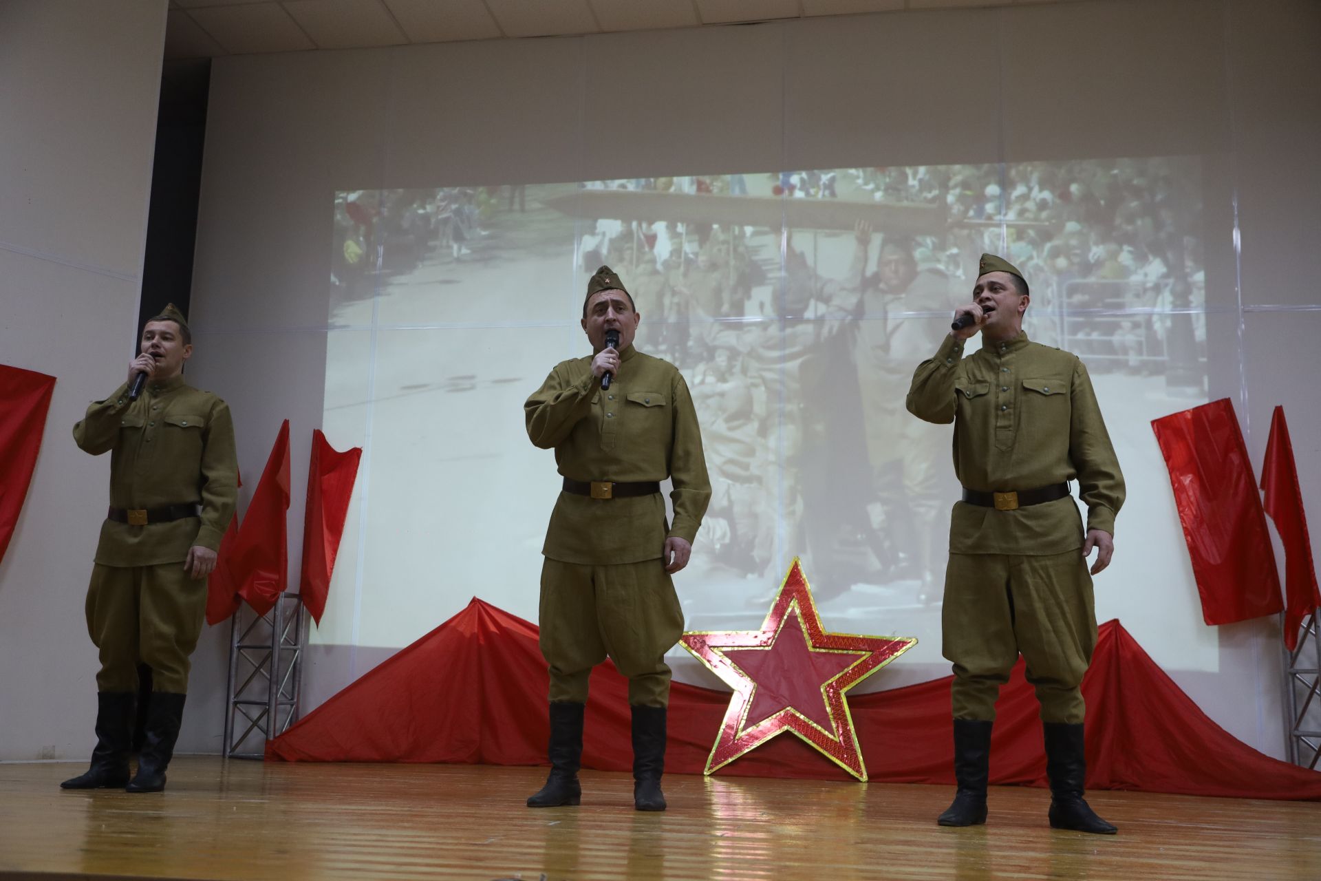 В Мамадыше состоялся концерт "Гордимся славою Героев"