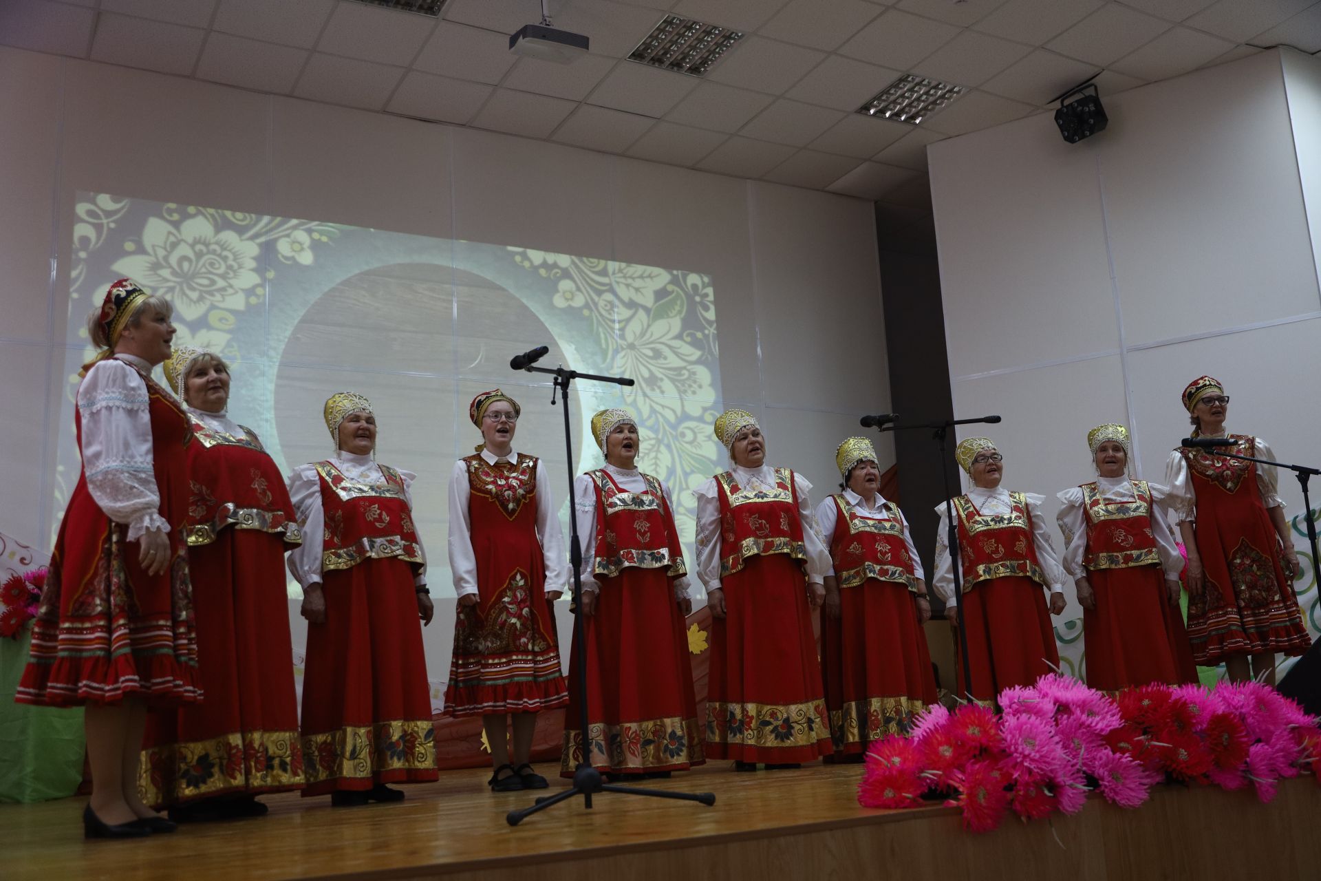 Торжественный концерт, посвященный Дню пожилых людей