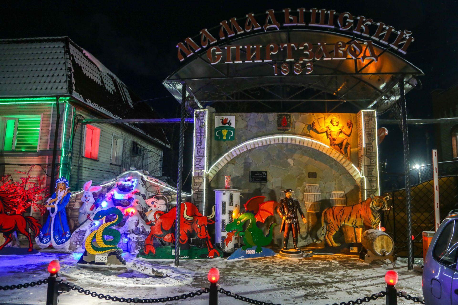 Новогоднее оформление 2025