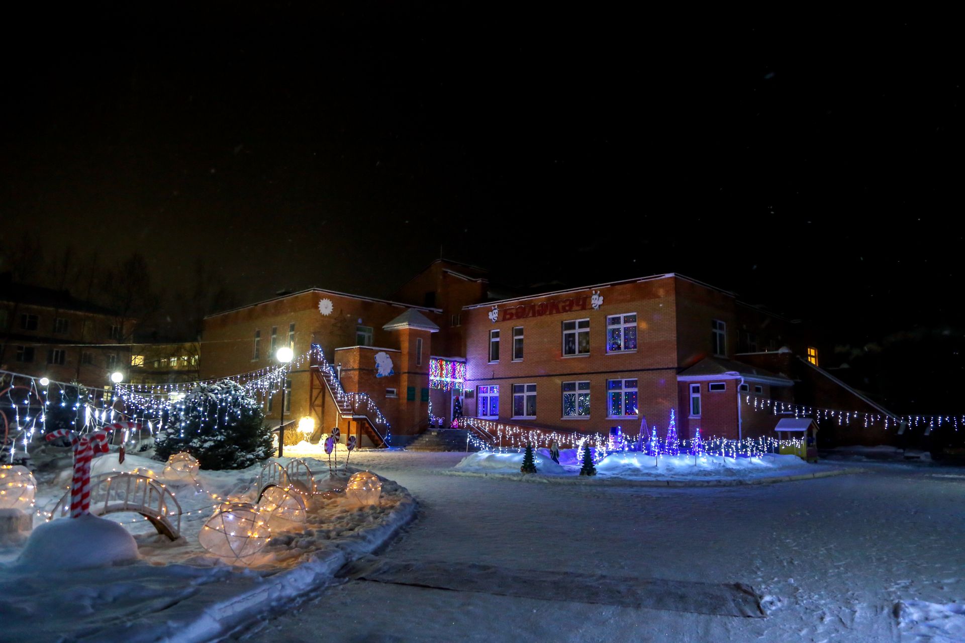 Новогоднее оформление 2025