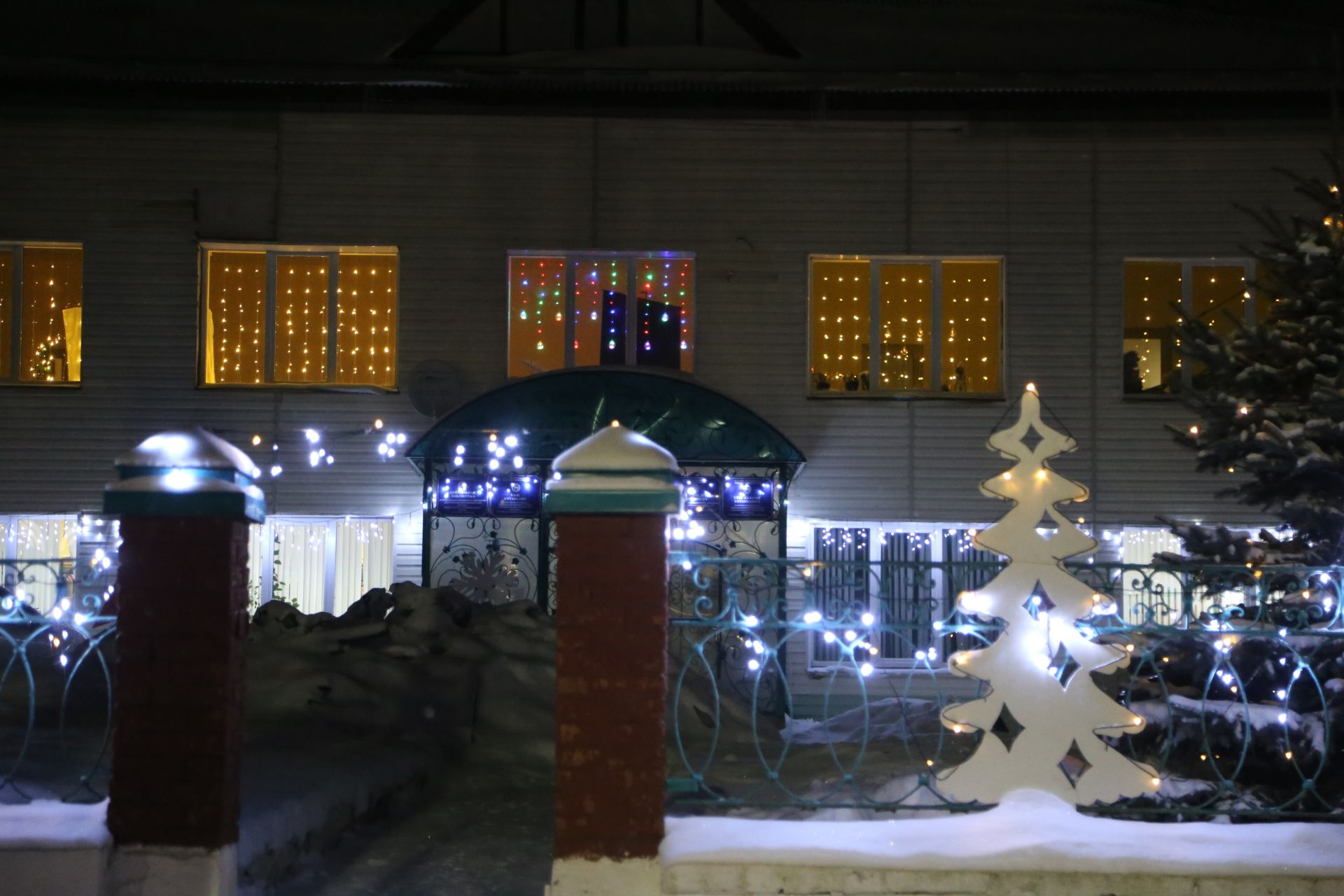 Новогоднее оформление 2025