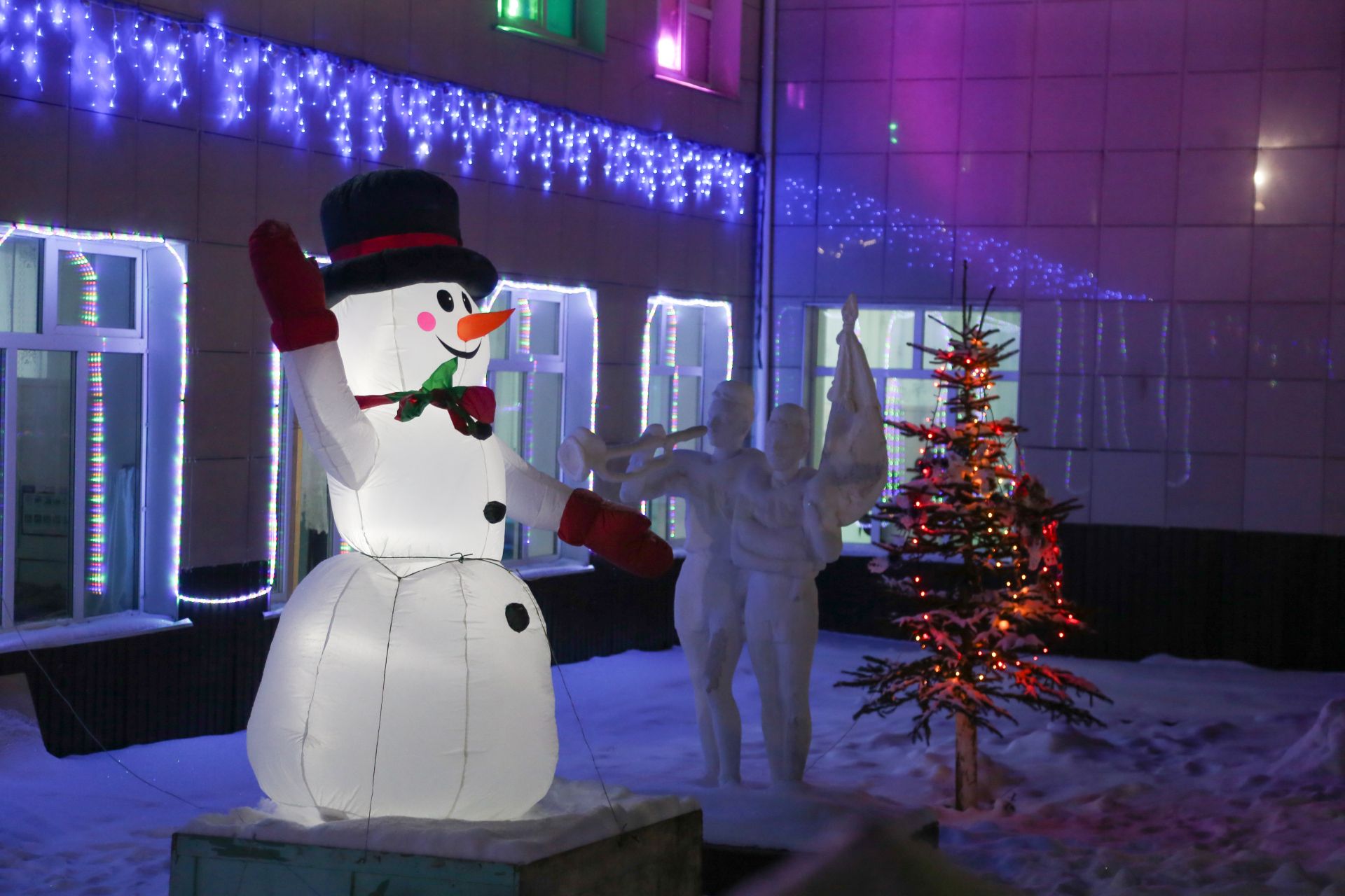 Новогоднее оформление 2025