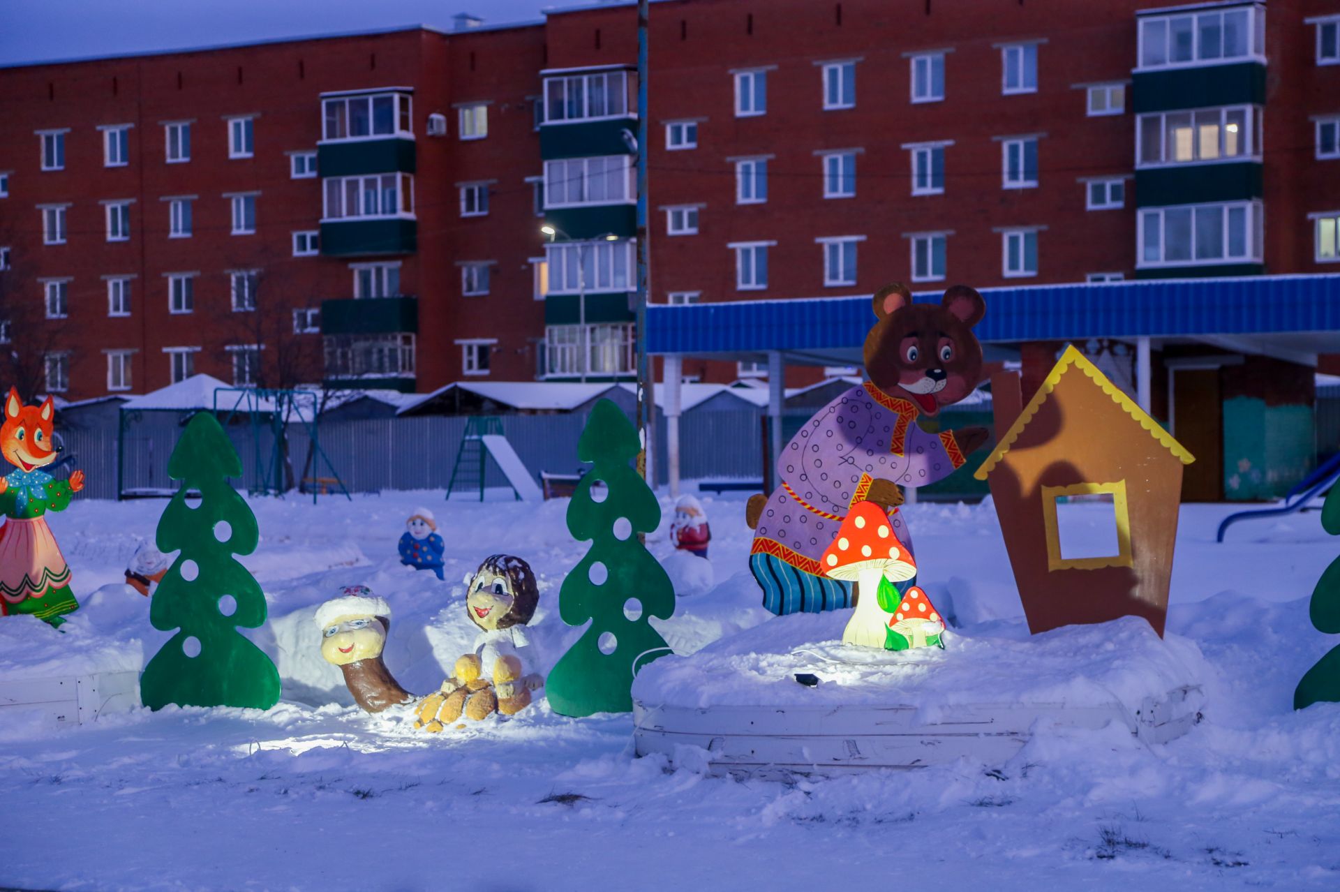 Новогоднее оформление 2025