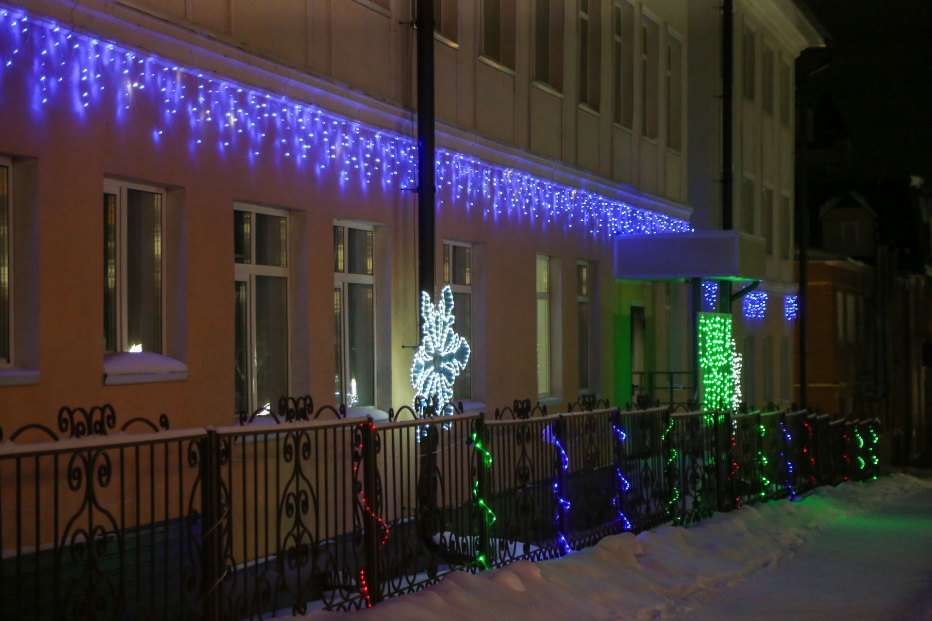 Новогоднее оформление 2025