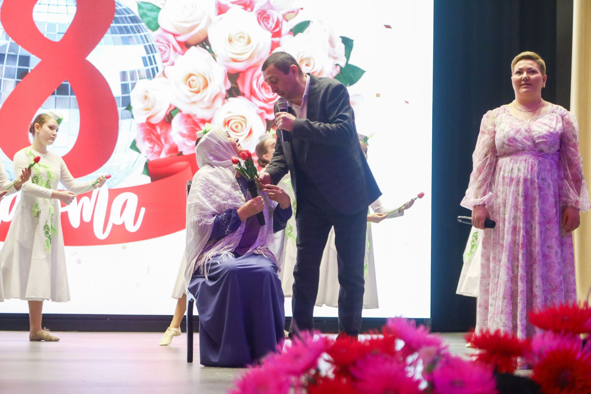 Праздничный концерт в честь Международного женского дня