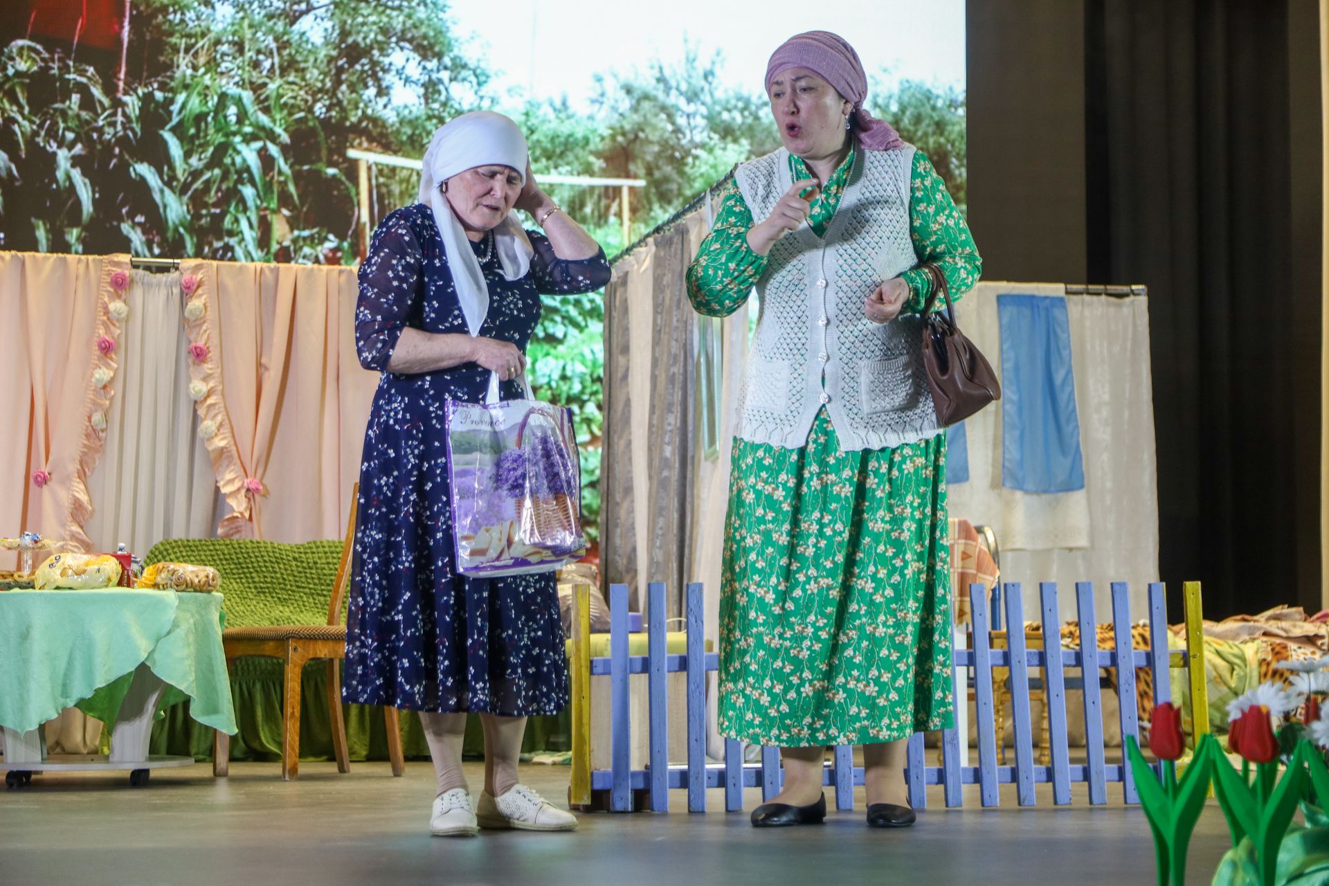 Мамадышский народный театр представил премьеру - спектакль «Акланмаган өметлэр»