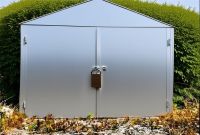 Игра в прятки с приставами в Мамадыше закончилась оплатой долга