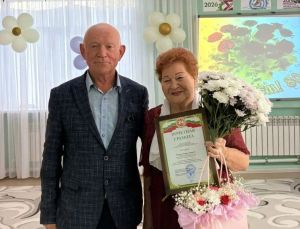 В Мамадыше чествовали ветерана педагогического труда Надежду Медведеву