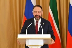 Алексей Песошин татарстанлыларны бүләкләде