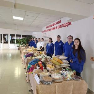 В Мамадышском колледже состоялась благотворительная ярмарка
