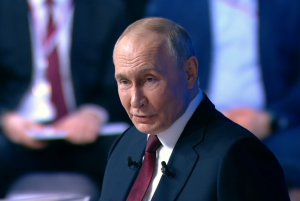 Путин о мошенниках: как только говорят про деньги, кладите трубку