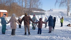 Чаксинская Масленица: блинопечка, чучело и солнечный заряд на весь год