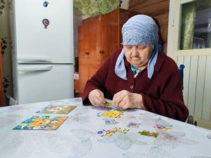 Специалисты «Заботы» помогают вернуть пожилым самостоятельность в быту